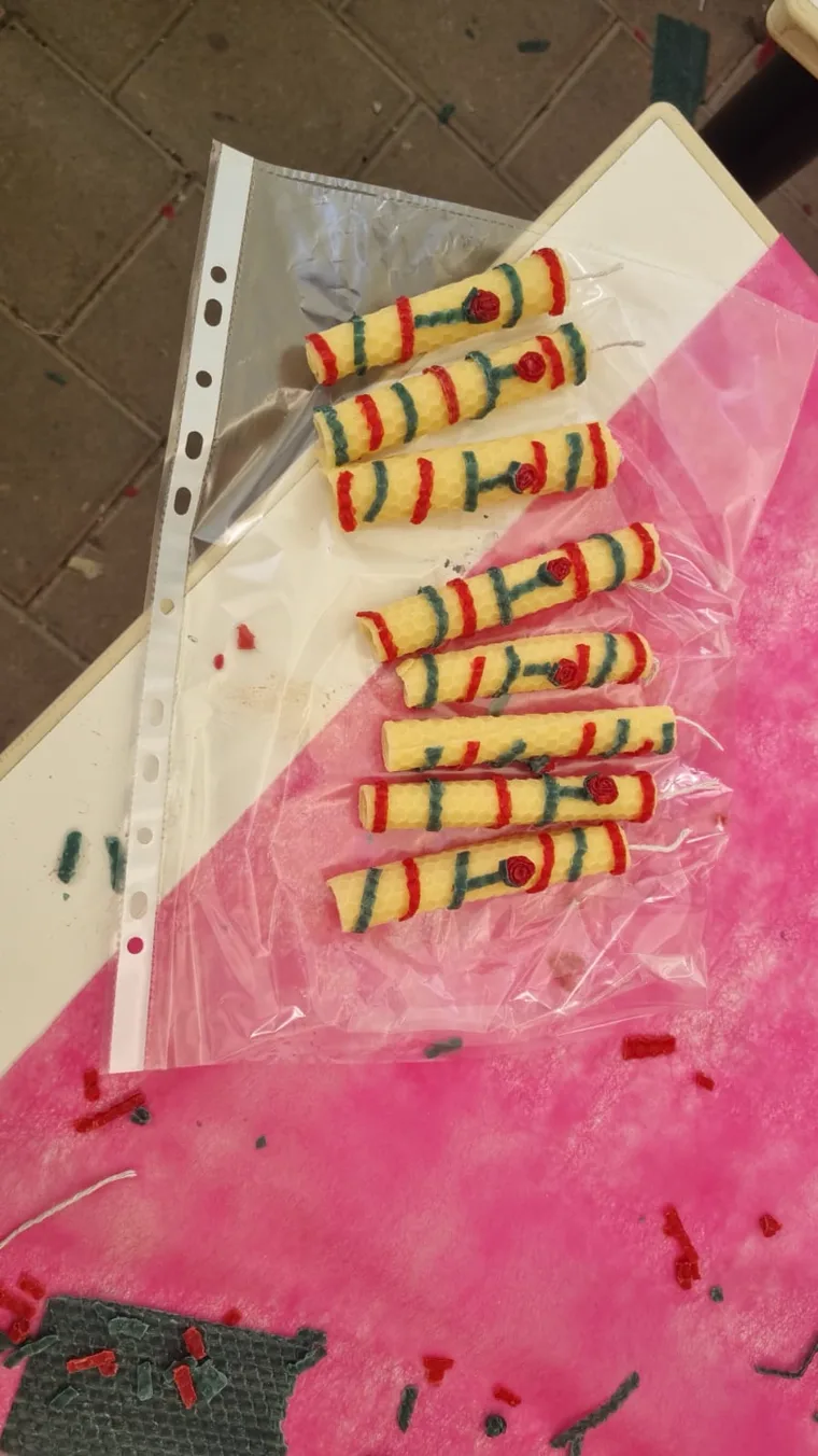 הכנת נרות מרהיבים לחנוכה